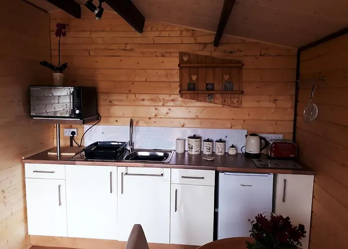 Country Bumpkin - Romantic Couples Stay In Oakhill Cabin
