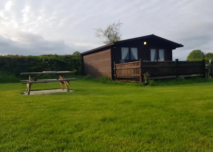 Country Bumpkin - Romantic Couples Stay In Oakhill Cabin