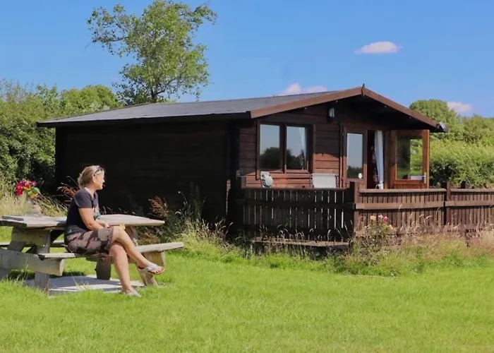Country Bumpkin - Romantic Couples Stay In Oakhill Cabin