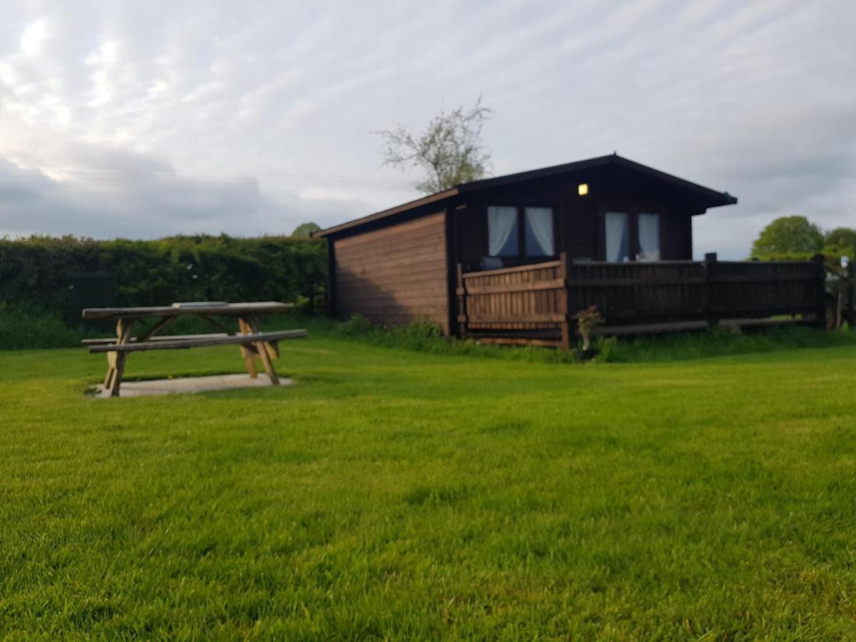 Country Bumpkin - Romantic Couples In *